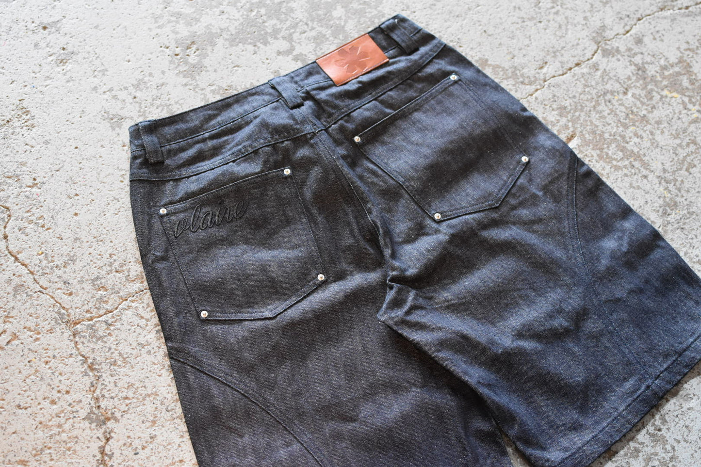 "vlaire" raw denim shorts