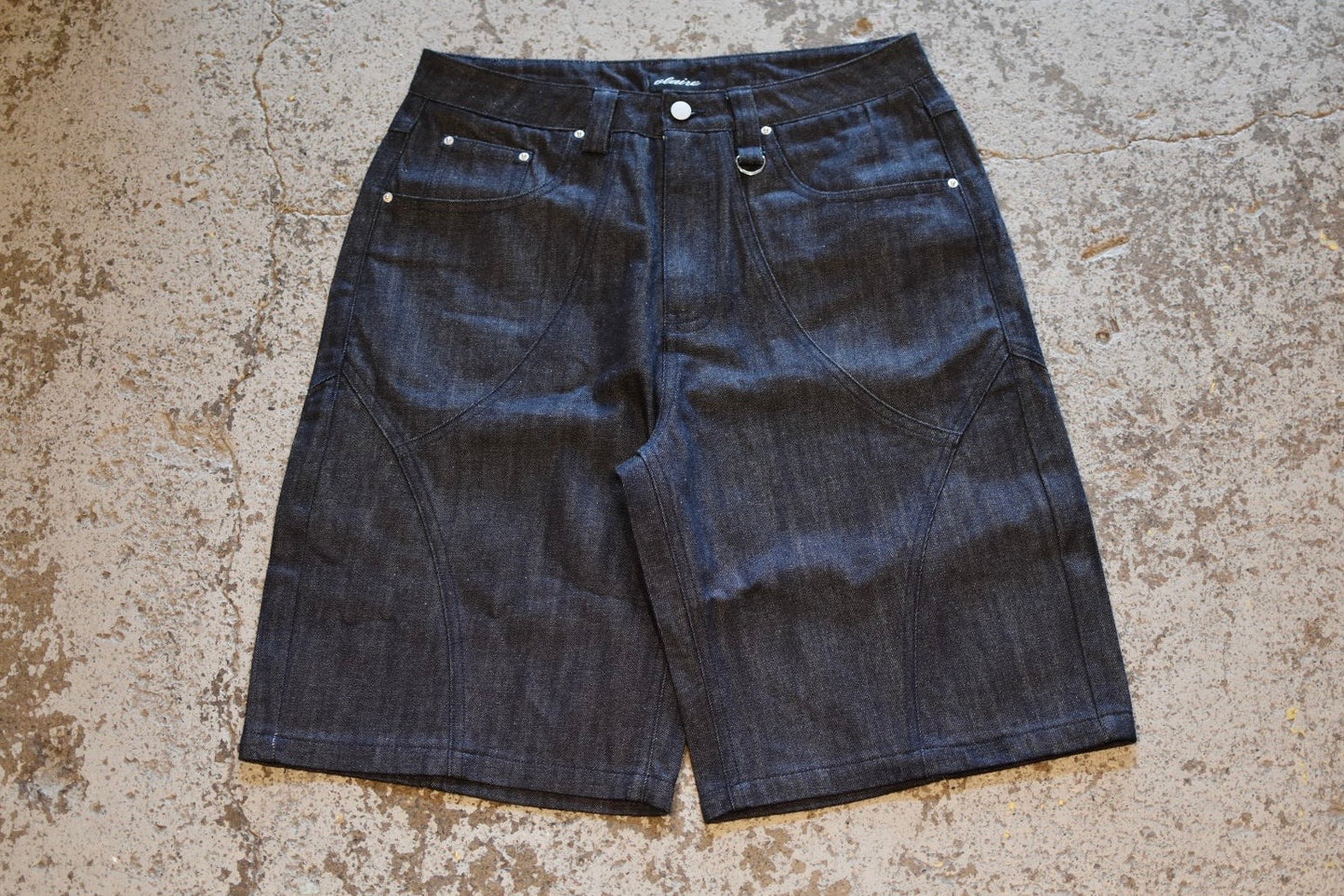 "vlaire" raw denim shorts